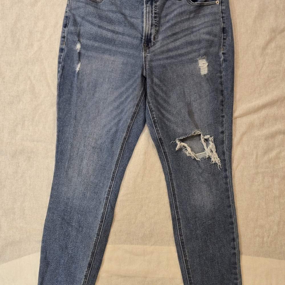 Old Navy High Rise Skinny Rockstar Jean